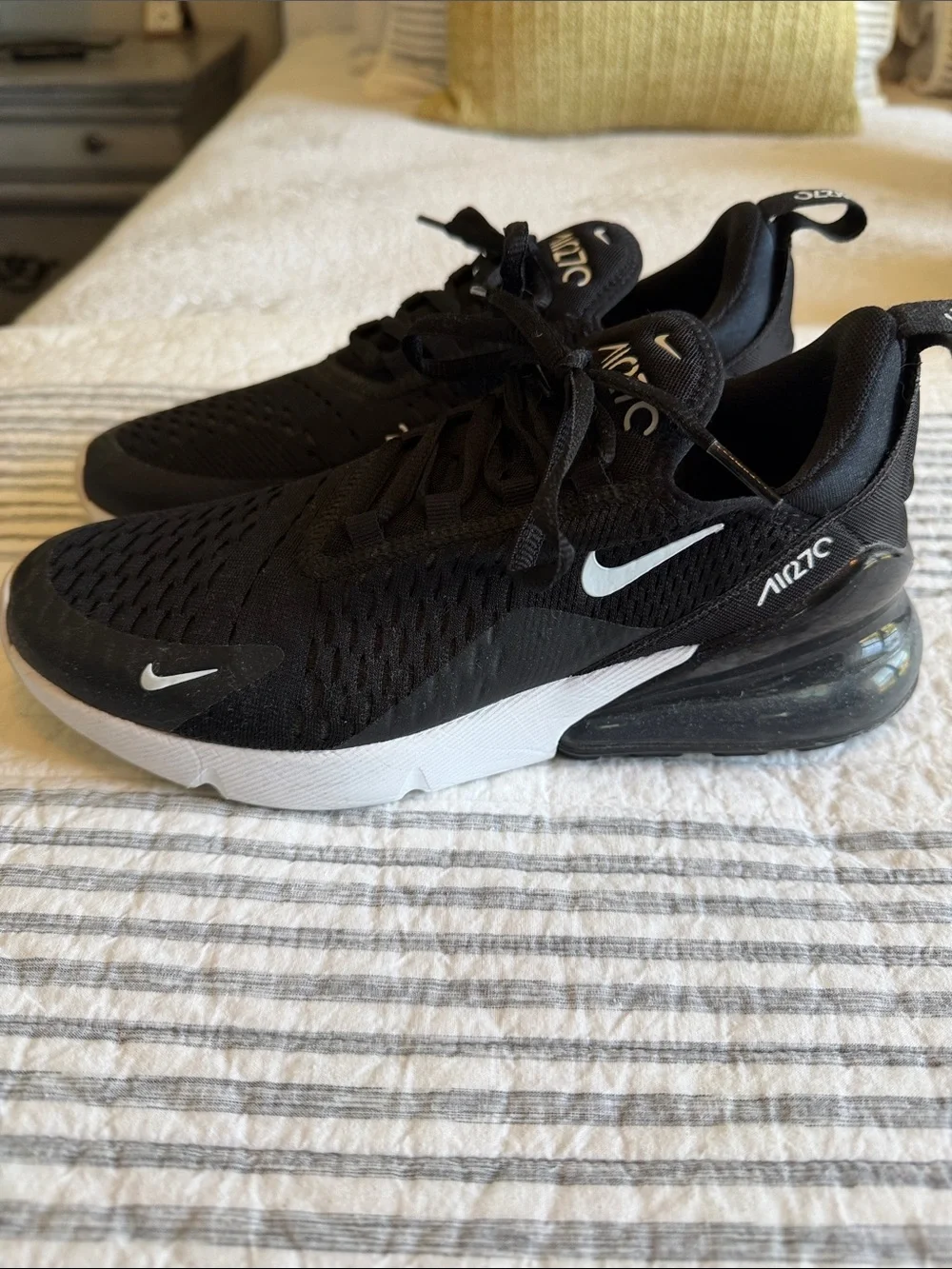 Nike Air Max 270 Women’s Sneakers - Black/White